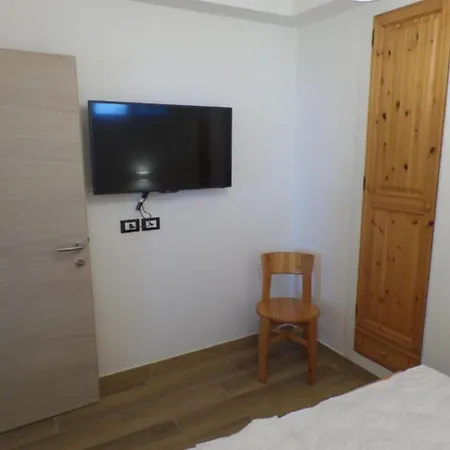 Διαμέρισμα Seafront Flat With Splendid Views From The Terrace